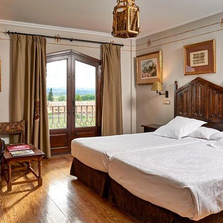Parador De Olite Exteriér fotografie