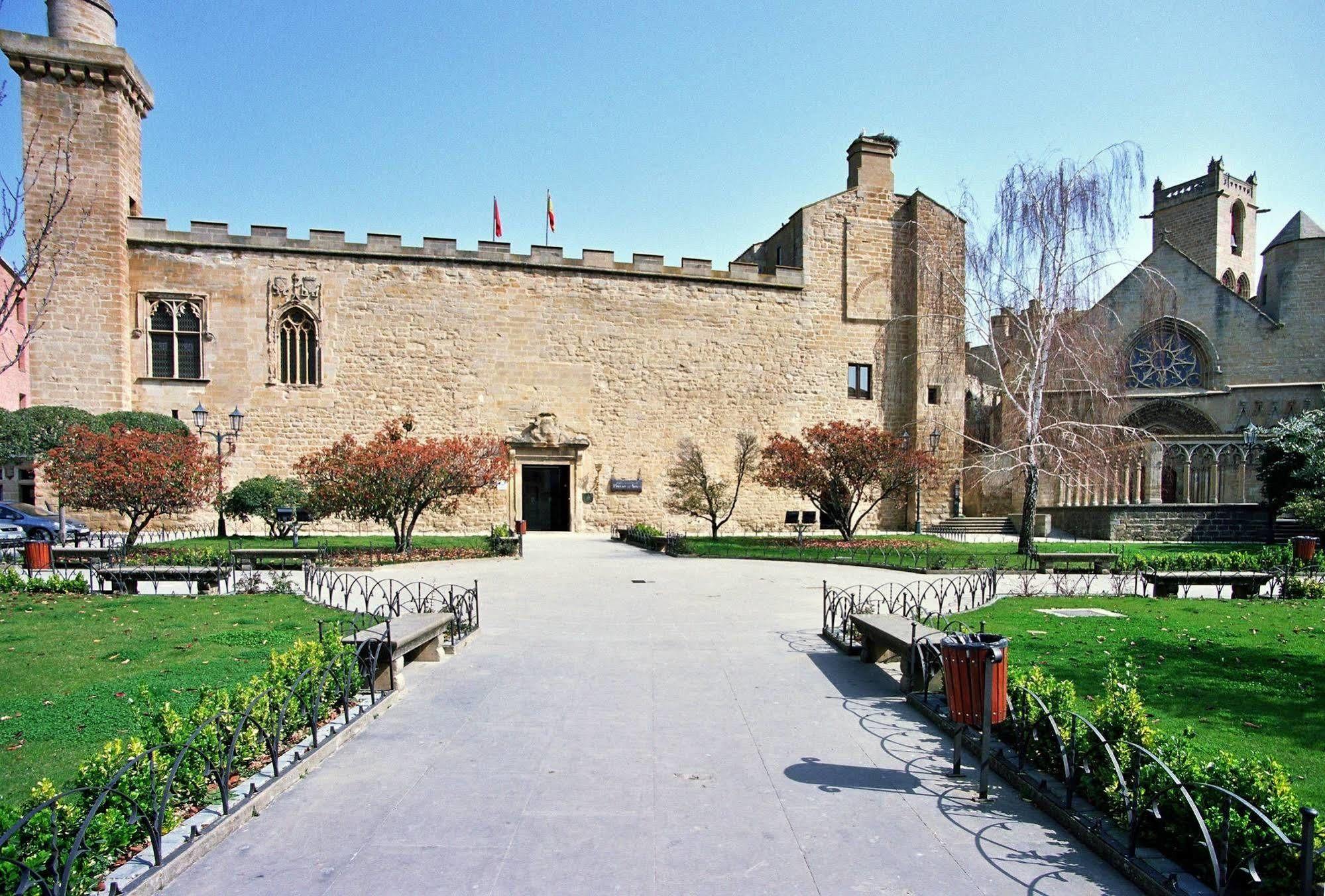 Parador De Olite Exteriér fotografie